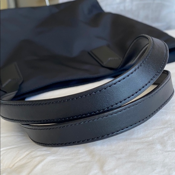 Mark Jacobs Tote Bag - Picture 13 of 14